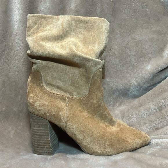 Ccocci Darby Slouchy Block Heel Tan Faux Suede Boot Round Toe Women's Size 7  :) - Picture 1 of 8
